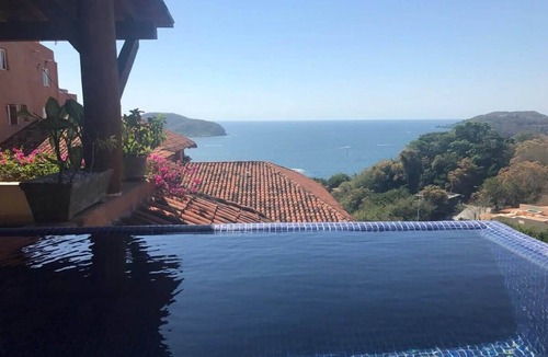 Zihuatanejo Villa | Casa Que Ve Al Mar - 2 Bedroom Villas