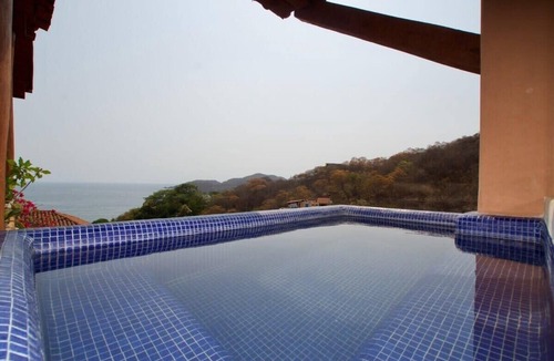 Zihuatanejo Villa | Casa Que Ve Al Mar - 2 Bedroom Villas