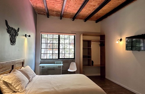 Reforma Hotel | Casa Raffaello CAPRI Private Room #1