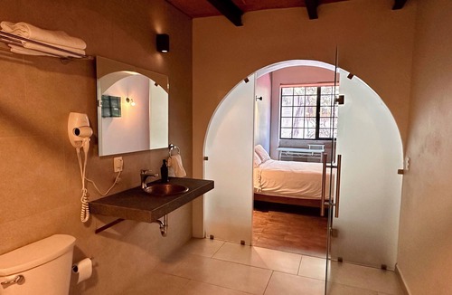 Reforma Hotel | Casa Raffaello CAPRI Private Room #1