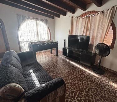 La Joya House | Casa Rustica-secure parking included
