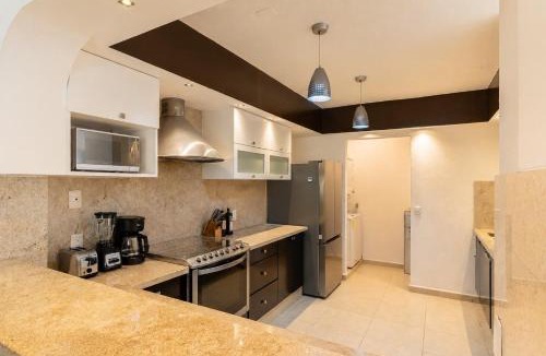 Palmar de Aramara House | Casa Sol at Puerta del Sol Near Cruise Port & Beach