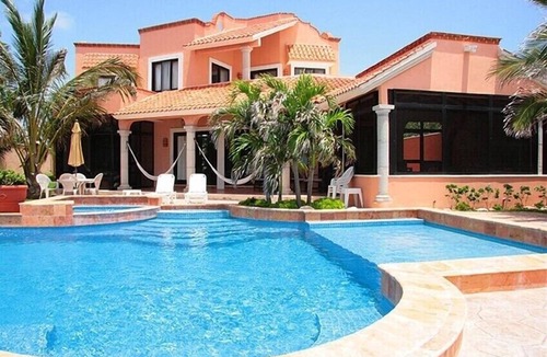 Puerto Morelos Villa | Casa South Breeze beachfront Villa located in the heart of Puerto Morelos