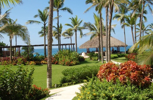 Ixtapa Condo | Casa Spadaro - Luxury Amara Beachfront Penthouse with private rooftop terrace