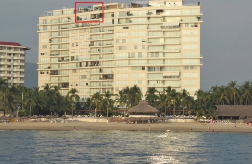 Ixtapa Condo | Casa Spadaro - Luxury Amara Beachfront Penthouse with private rooftop terrace
