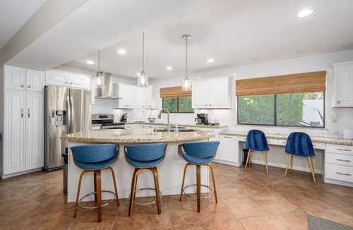 North Mountain House | Casa Sunset 4 Bedroom Home by RedAwning