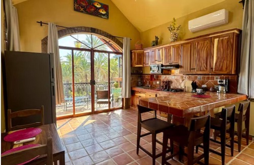 Loreto House | Casa Valentina - Tuna Suite - Right Downtown and Beach