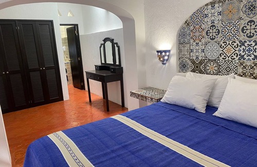 Ajijic Hotel | Casa Yollotzin