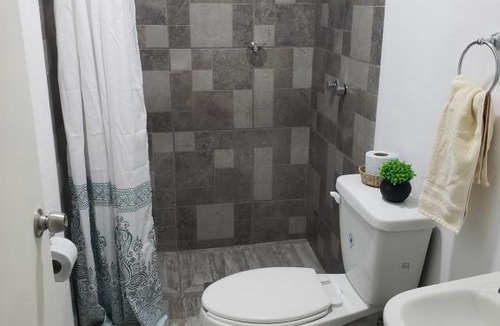 Zapopan Apartment | Casa Zona Iteso, Expo Guadalajara, Plaza del Sol, Bugambilias.