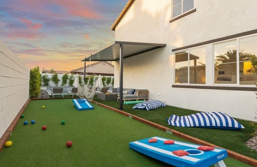 Coachella House | Casa Zorillo - Remodeled masterpiece - 7BR Gameroom Pool/Spa Gaming