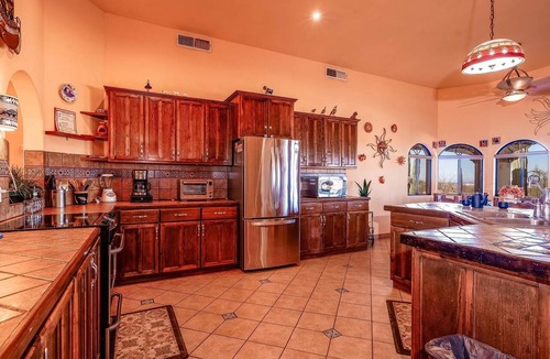 El Dorado Ranch House | Casa Zur Heide | Resort | Heated Pool