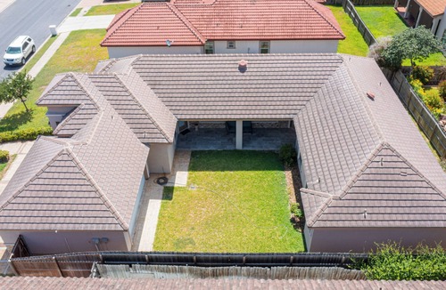 North Ridge Park House | CasaBay charming house in the best neighborhood welcome to CasaBay!