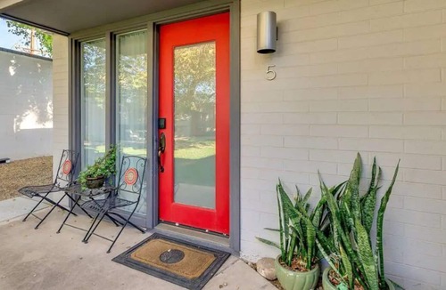 Arcadia Lite Condo | CASITA LINDA ON ARCADIA 2BED/2BATH ~ POOL ~ PATIO