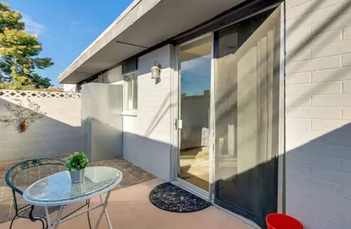 Arcadia Lite Condo | CASITA LINDA ON ARCADIA 2BED/2BATH ~ POOL ~ PATIO