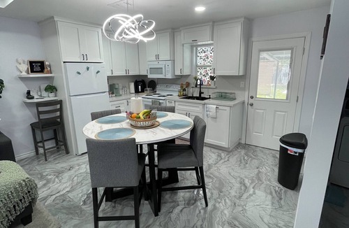 Edinburg House | Casita Montecristo, Family Friendly Home 10 min away from Downtown Edinburg