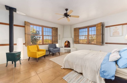 Marana Bed & Breakfast | Casita Sonora, occupancy near Saguaro NP