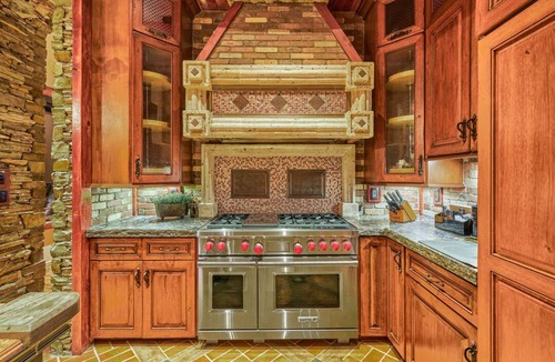 Carefree House | Castle On Black Mountain, breathtaking panoramic views and outdoor entertainment!