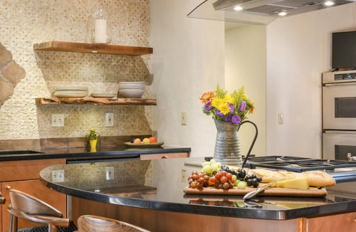 Casas Adobes House | Catalina Foothills oasis on 2.1 acres with private pool & putting green