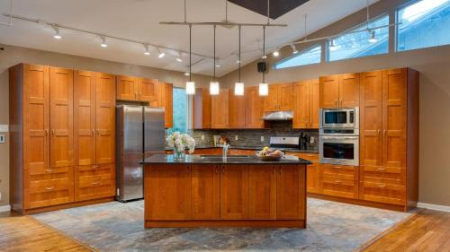 Tarrytown House | Cedar Stone by AvantStay