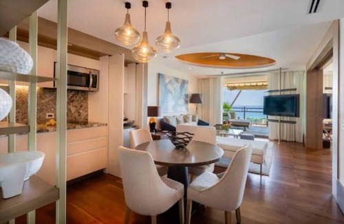 Zona Hotelera House | Celebrity Two Bedroom Penthouse Suite - Los Cabos