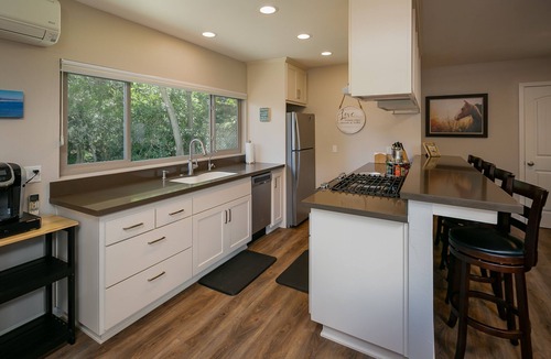 Nipomo House | Central Coast Cottage! Newly Remodeled 2 Bedrooms 1 bath