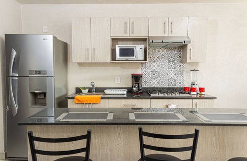 La Perla Apartment | Central condominium near IMSS, H Civil & CUCS