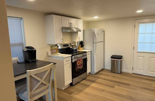 Colonia Del Valle Apartment | Central East 1BR/1Bath Near Hospitals & Mall