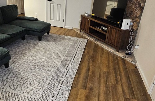 Campus Farm House | Central Tucson Retreat 2BR Townhome + Garage + AC for relaxing stays