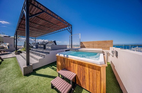 La Paz Apartment | Central with sea view - Pool & Jacuzzi on Rooftop