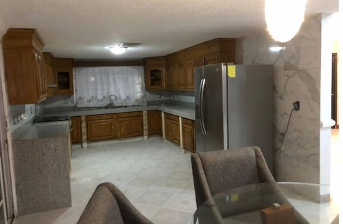 Torreon House | centrico, disney+, garage y minisplit(con factura)
