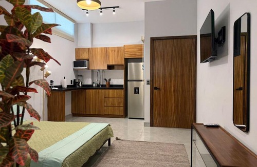 Ferrocarrilera Apartment | Cerca de la Playa con Alberca en Roof By GPSRenta
