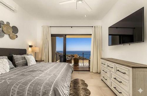 Cerritos Apartment | Cerritos Luxury Ocean Views & Resort Style Pool