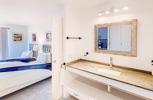 Downtown Cabo San Lucas Hotel | Cerro Colorado Studio | Condo in Cabo San Lucas