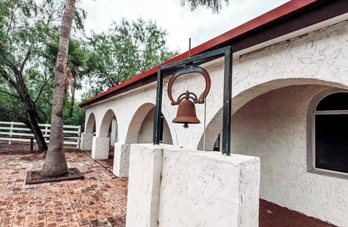 Garciasville Cottage | Charming 1-Bedroom Cottage in Rio Grande City