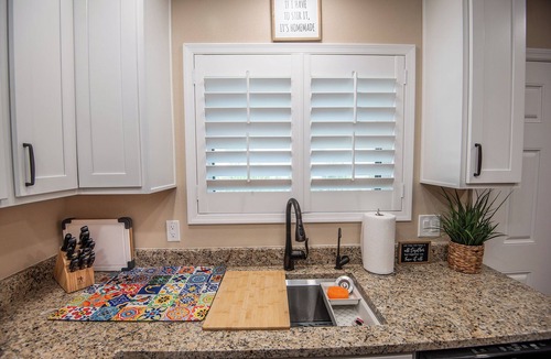 Yuma Apartment | Charming 1-Bedroom with AC, private yard, & full kitchen