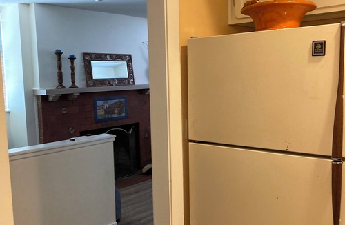 Winston - Salem Apartment | Charming 2-bedroom apartment in Winston-Salem with WiFi and AC