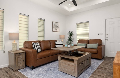 Mission Apartment | Charming 2-bedroom apartment in delightful Mission TX