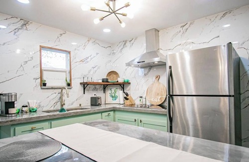 Pharr House | Charming 2-bedroom CASITA with AC and WiFi in Pharr