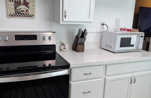 Mountain Club Cottage | Charming 2-bedroom cottage in Prescott 7 minutes from downtown - FULLY RENOVATED