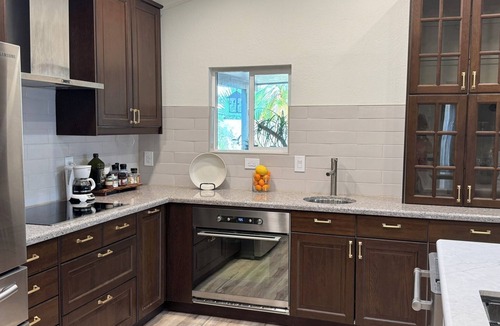 Deer Valley House | Charming 2-bedroom house + den, fenced backyard in N. Phoenix