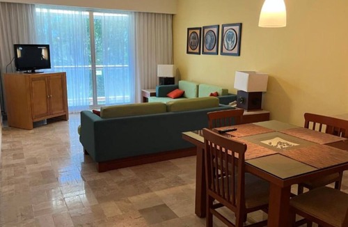 Mazatlan Resort | Charming 2-bedroom resort in superb Mazatlán with AC, WiFi