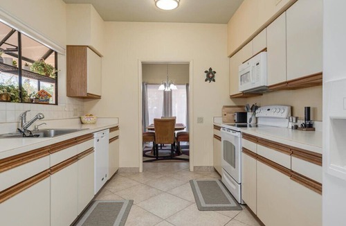 Villages of Green Valley House | Charming 2-bedroom house in welcoming Green Valley with WiFi, AC