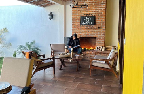 Jiquilpan de Juarez House | Charming 2-bedroom house with AC, WiFi in peaceful Jiquilpan de Juárez
