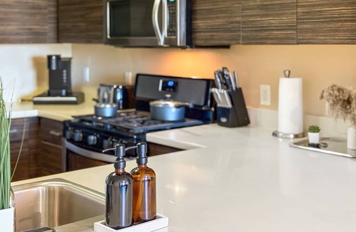 Lyon Street Apartment | Charming 2BR Retreat Pool Gym 10min to Disneyland