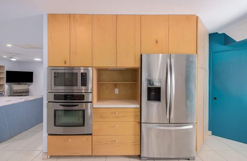 Surprise Other | Charming 3-bedroom farmhouse with WiFi and AC in Surprise. We have goats.