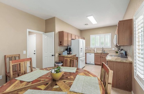 West Point Towne Center House | Charming 3-bedroom house with WiFi, AC, Private Pool in pleasant Surprise