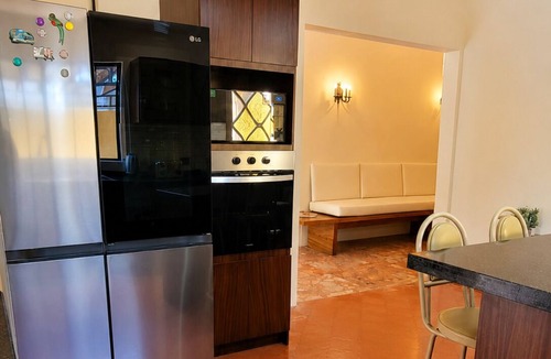 La Paz House | Charming 3-bedroom house in downtown La Paz with WiFi, AC and pool!