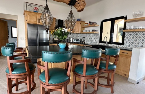 Cerritos Villa | Charming 3-bedroom villa with AC, incredible ocean views.