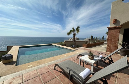Cerritos Villa | Charming 3-bedroom villa with AC, incredible ocean views.