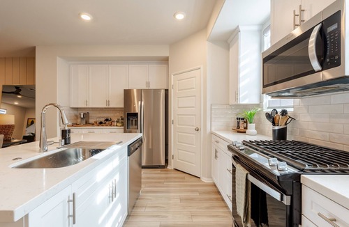 Bouvet Island House | Charming 3-bedroom townhome with fitness room - Peloton - pool in Temecula
